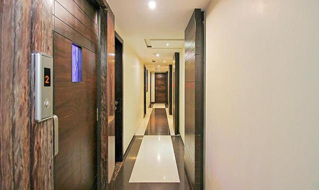 Fabhotel Rest Inn Surat Exterior foto